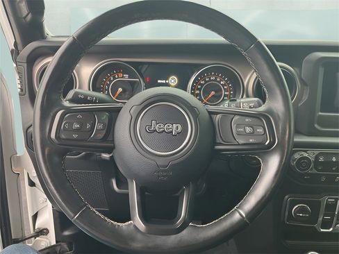 Used 2020 Jeep Wrangler Unlimited Sport image 11