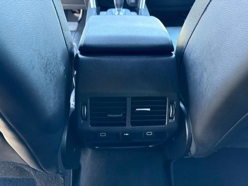 Used 2021 Land Rover Discovery Sport S image 17