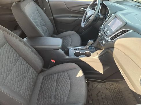 Used 2020 Chevrolet Equinox LT FWD image 15