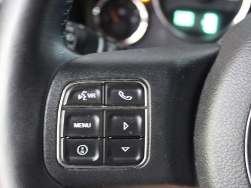 Used 2014 Jeep Wrangler Unlimited Sahara w/ Dual Top Group AWD/4WD image 13