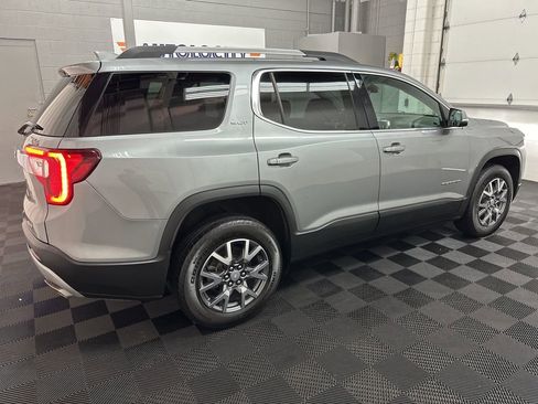 Used 2023 GMC Acadia SLT AWD/4WD image 11