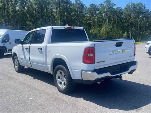 Used 2025 RAM 1500 Big Horn AWD/4WD image 5