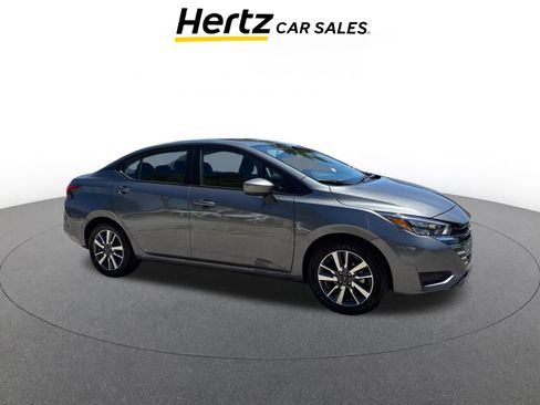 Used 2025 Nissan Versa SV FWD image 1