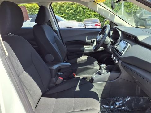 Certified 2025 Nissan Kicks Play S FWD image 25