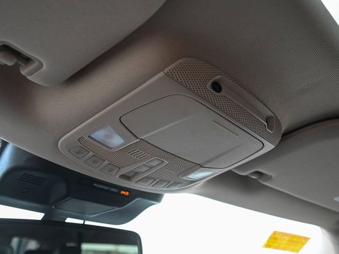 Used 2022 Ford Expedition Max XLT image 42