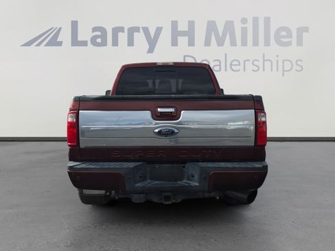 Used 2015 Ford F250 Platinum w/ Platinum Package image 4