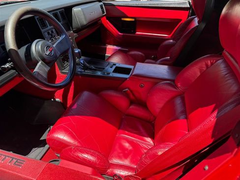 Used 1989 Chevrolet Corvette Convertible RWD image 5