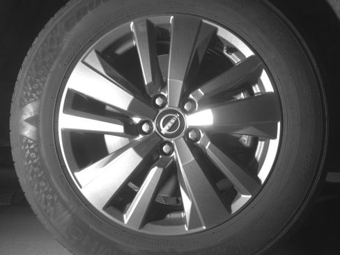 Used 2025 Nissan Pathfinder SV FWD image 13