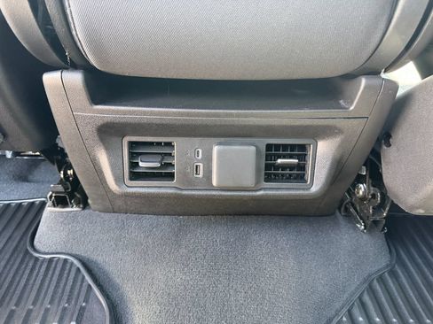 Used 2024 Chevrolet Silverado 1500 LT AWD/4WD image 36