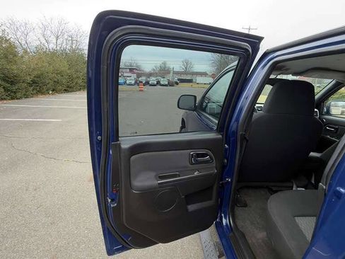 Used 2010 GMC Canyon SLE image 16