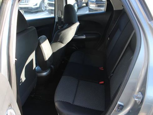 Used 2017 Nissan Juke S FWD image 12