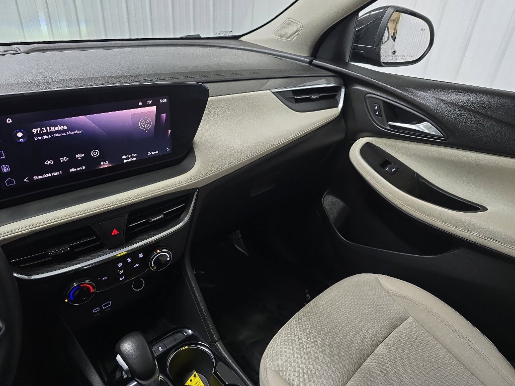 Used 2024 Buick Encore GX Preferred AWD/4WD image 25