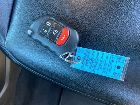 Used 2023 Jeep Wrangler Sahara image 28