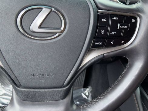 Used 2024 Lexus ES 350 w/ Premium Package FWD image 18