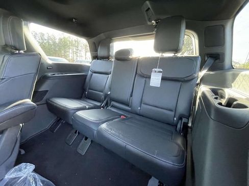 New 2025 Ford Expedition Platinum w/ Stealth Performance Package image 20