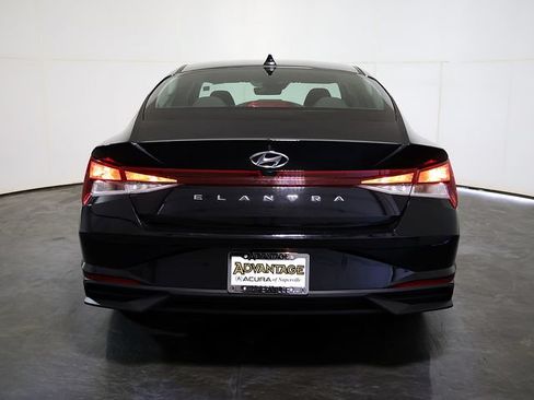 Used 2023 Hyundai Elantra SEL FWD image 10