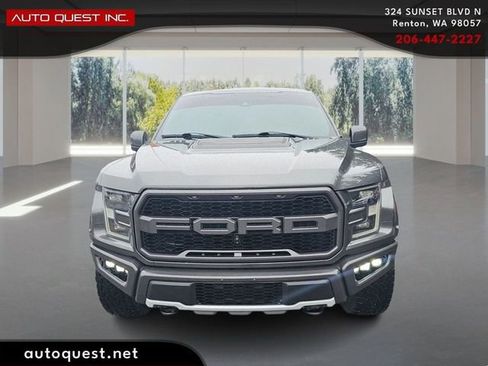 Used 2017 Ford F150 Raptor w/ Equipment Group 802A Luxury image 2