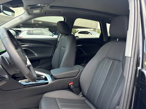 Used 2025 Audi Q5 Premium Plus w/ Premium Plus AWD/4WD image 11