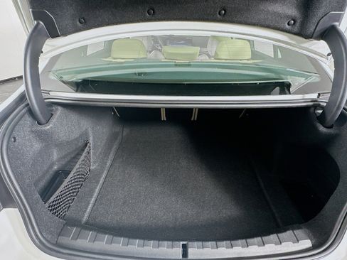 Used 2025 BMW 330i Sedan image 31