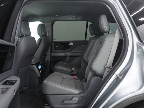 Used 2020 Lincoln Aviator Reserve w/ Elements Package Plus image 20