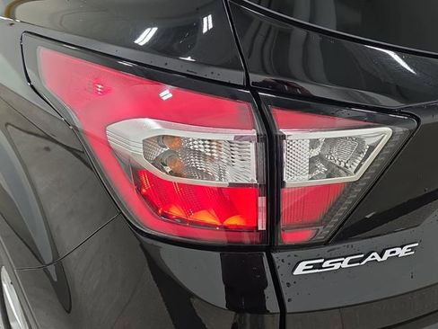 Used 2018 Ford Escape SEL FWD image 31
