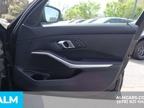 Used 2025 BMW 330i Sedan image 28