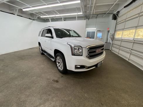Used 2016 GMC Yukon SLT w/ Open Road Package image 8