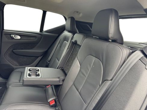 New 2026 Volvo XC40 B5 Core w/ Protection Package Premier AWD/4WD image 25