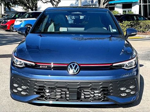 New 2026 Volkswagen GTI SE FWD image 10