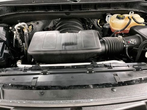 Used 2022 Chevrolet Tahoe Z71 w/ Luxury Package image 36