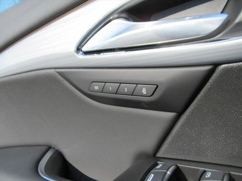 New 2026 Buick Envision Avenir image 31