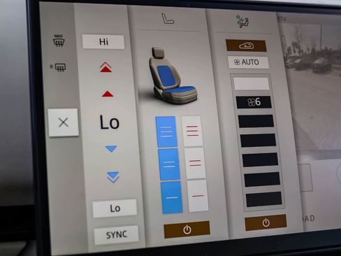 New 2026 Land Rover Range Rover SE image 28