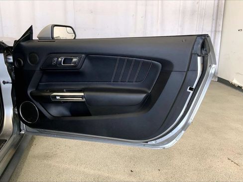 Used 2020 Ford Mustang GT Premium w/ Black Accent Package RWD image 22