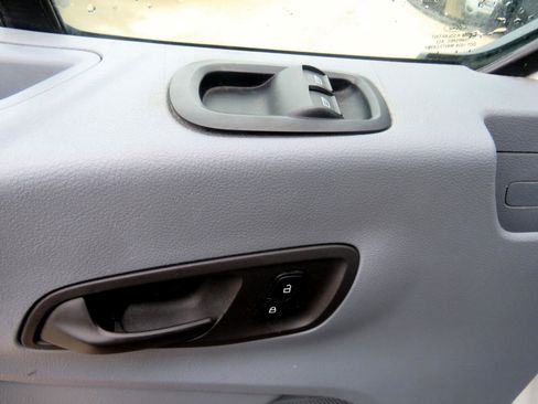 Used 2015 Ford Transit 250 130 Low Roof w/ Exterior Upgrade Package image 17