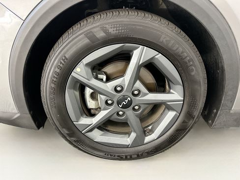 Used 2025 Kia K4 FWD image 35