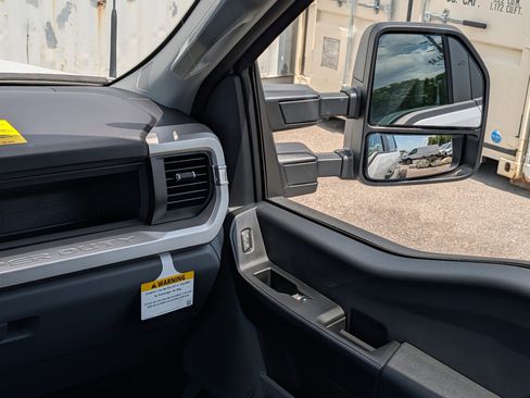 New 2026 Ford F350 XL w/ XL Chrome Package image 17