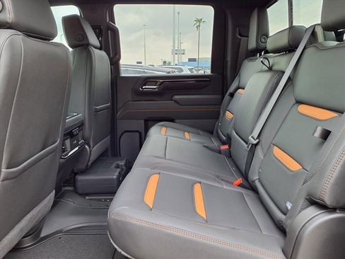 New 2026 GMC Sierra 2500 AT4 w/ AT4 Premium Plus Package AWD/4WD image 7