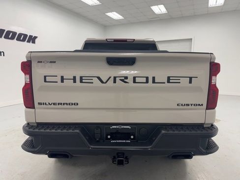 New 2026 Chevrolet Silverado 1500 Custom Trail Boss w/ Dark Appearance Package image 6