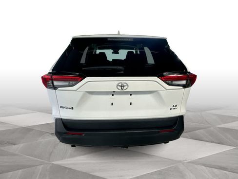 Used 2025 Toyota RAV4 LE AWD/4WD image 7