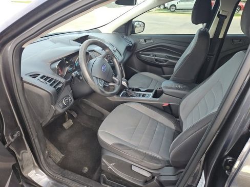 Used 2017 Ford Escape S image 11
