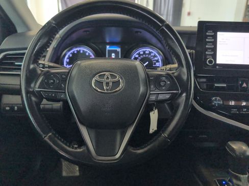 Used 2021 Toyota Camry SE FWD image 21