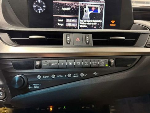 Used 2020 Lexus ES 350 w/ Premium Package image 23