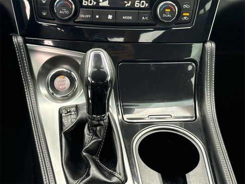 Used 2021 Nissan Maxima 3.5 SV image 16