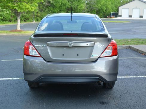 Used 2016 Nissan Versa SV image 6