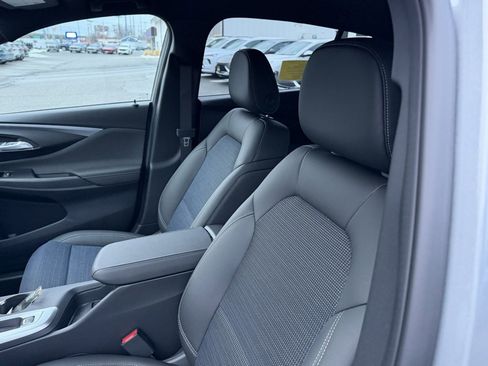 New 2026 Buick Envista Preferred image 10