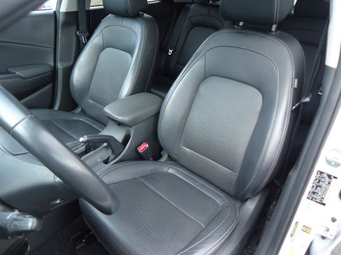 Used 2020 Hyundai Kona Limited image 25