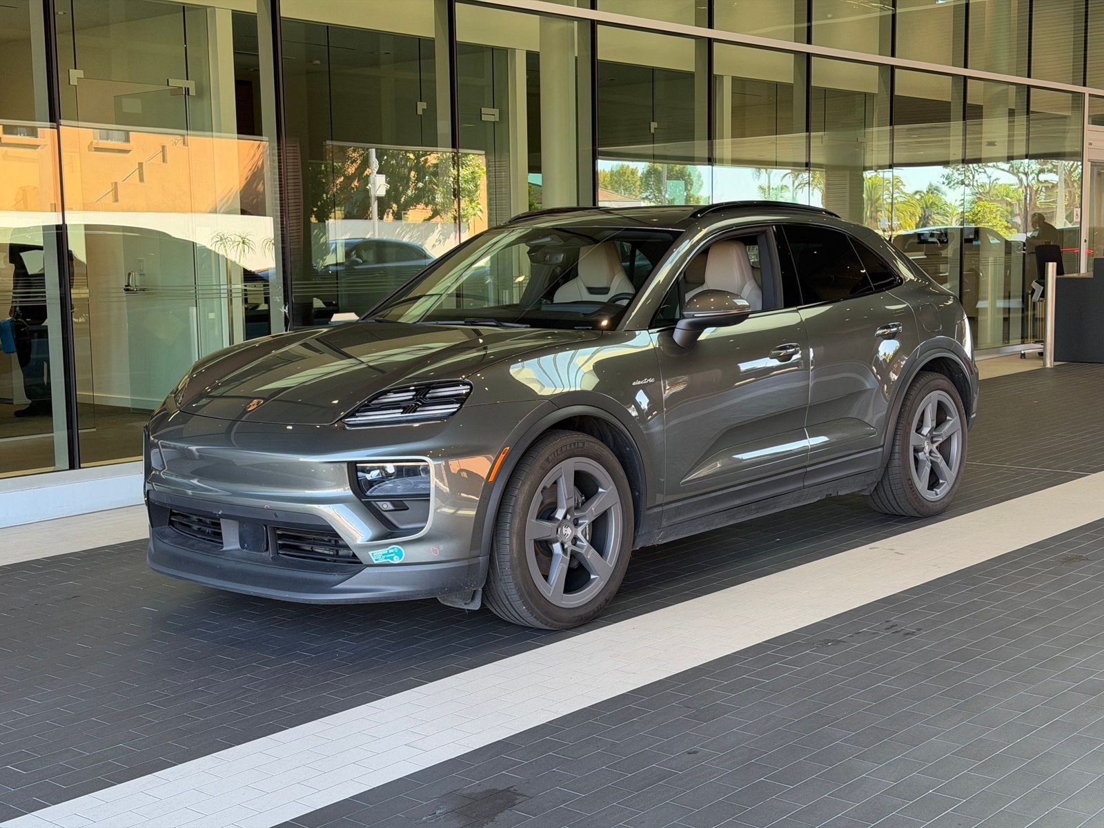 Certified 2024 Porsche Macan 4 Electric w/ Premium Package AWD/4WD image 1