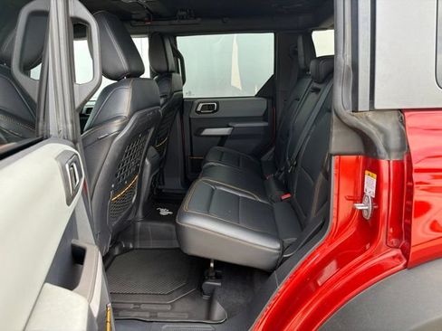 Used 2022 Ford Bronco Badlands AWD/4WD image 14