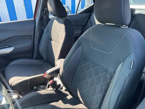 Used 2020 Nissan Kicks SV FWD image 18
