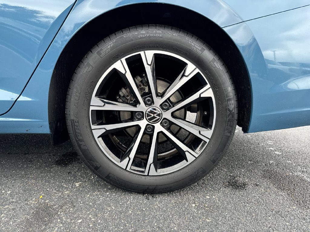Used 2025 Volkswagen Jetta Sport FWD image 26